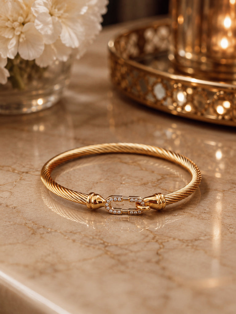 The Élan Crystal Cable Bangle