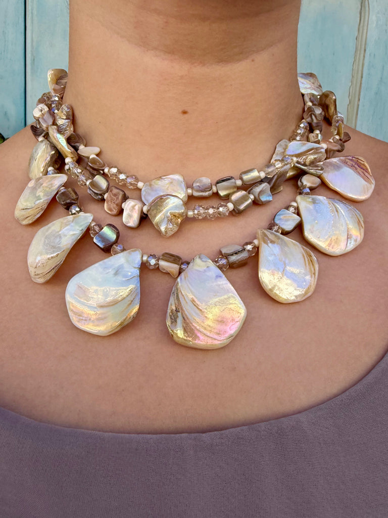 Isla Shell Statement Necklace